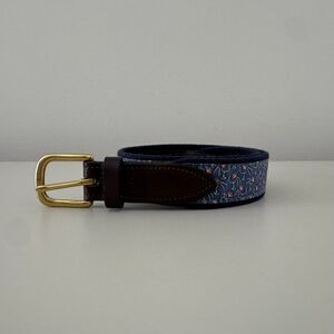 Vineyard Vines Blue Football Print Canvas Leather Belt Size 26 Brass Buckle
